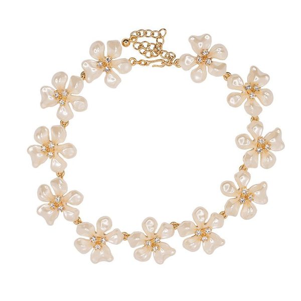 White Pearl Flower Necklace Online Hot Sale